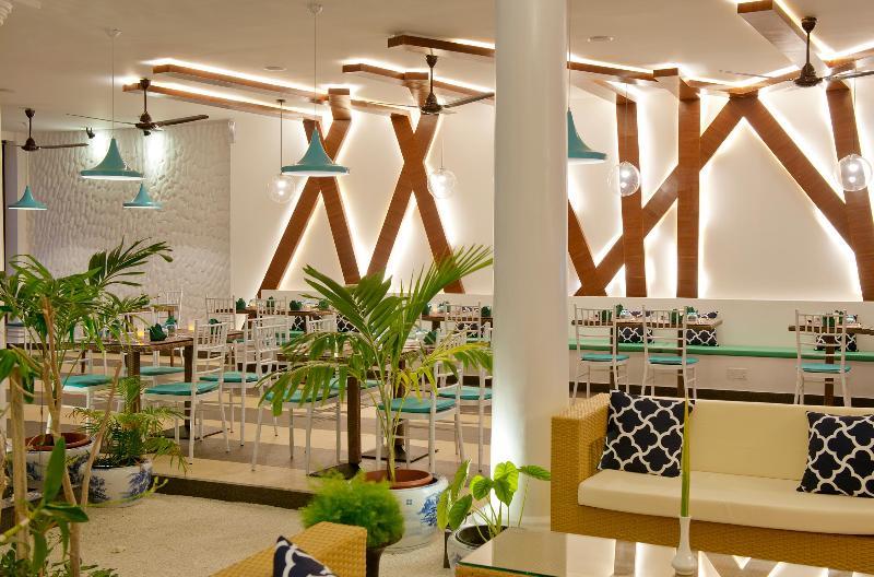 Crystal Sands Beach Hotel At 마푸시 외부 사진